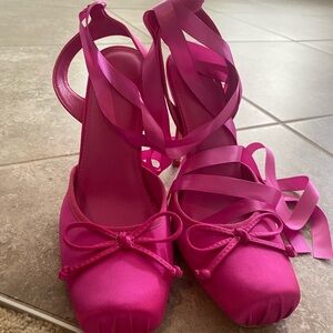 Chic Fuchsia Viral Ballet Inspired Women's Heels with Ribbon Detail